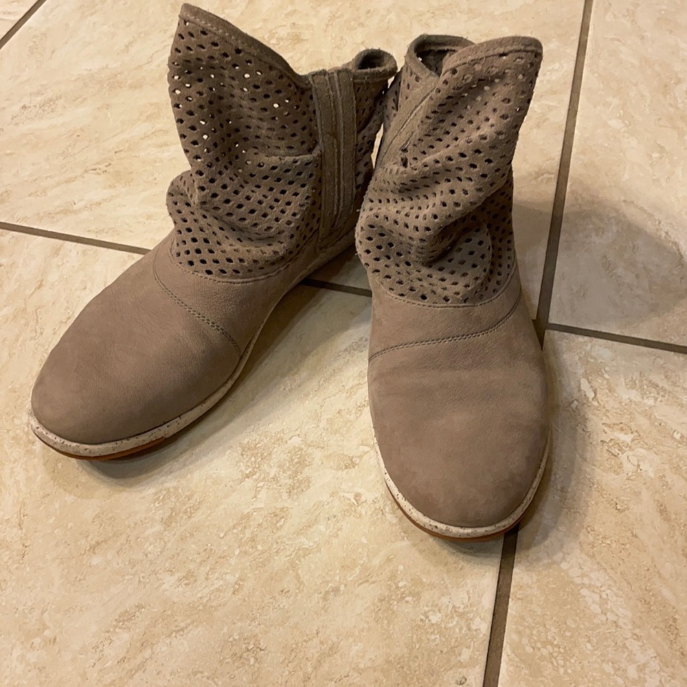 Flat soled, causal, suede booties.